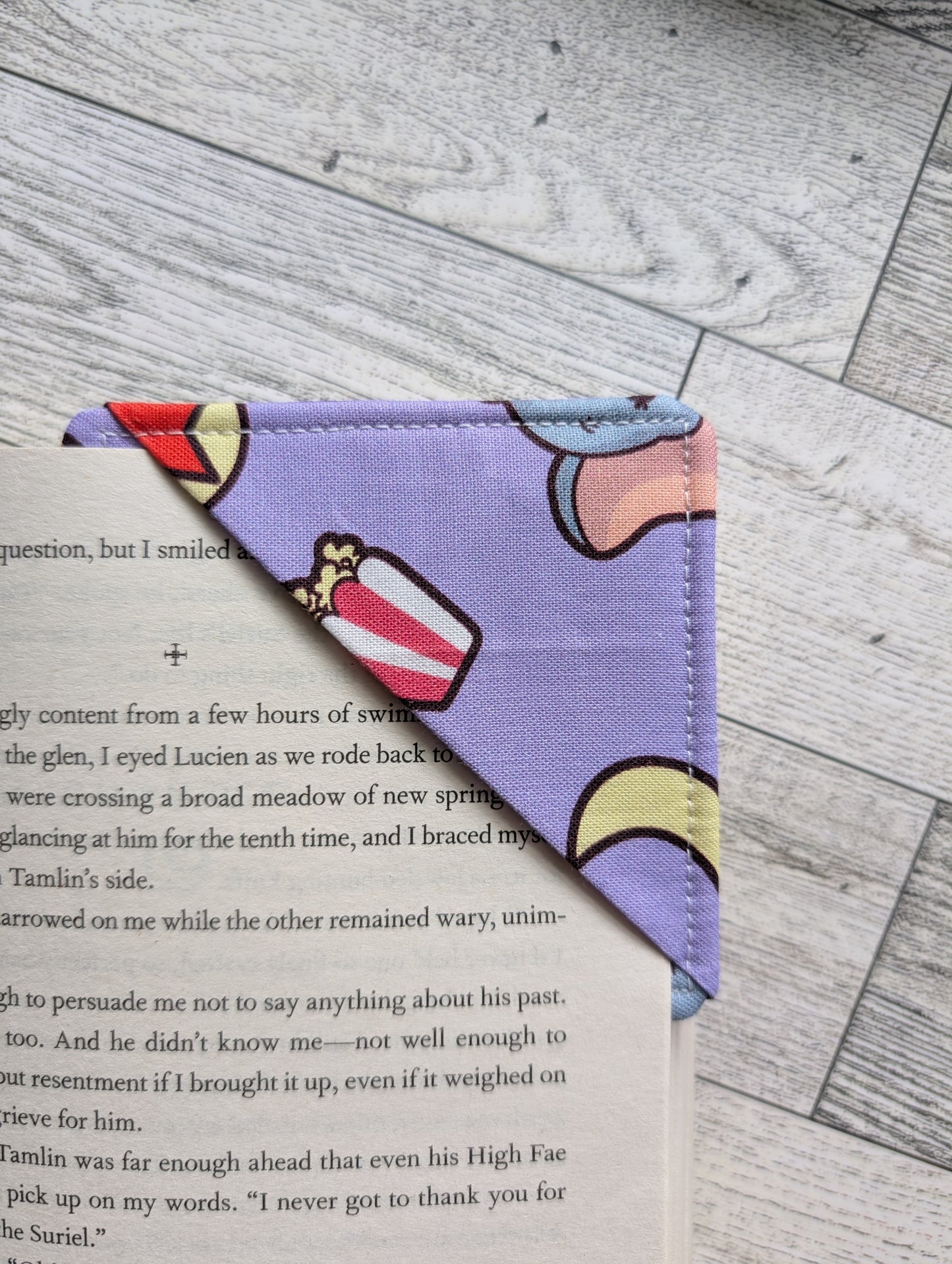 π Dumbo-Inspired Fabric Corner Bookmark β Handmade Bookish Gift