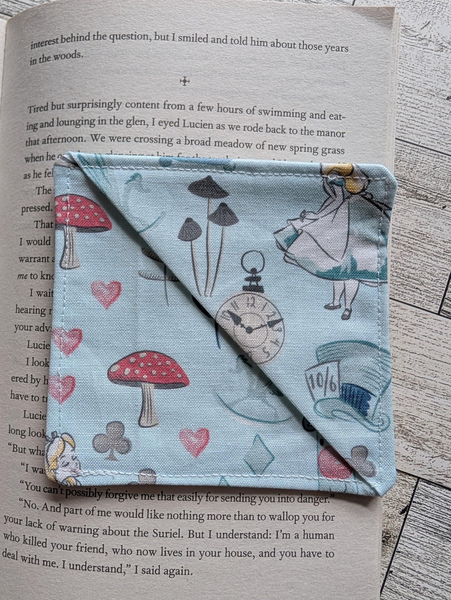 🐇 Wonderland-Inspired Fabric Corner Bookmark –  Bookish Gift